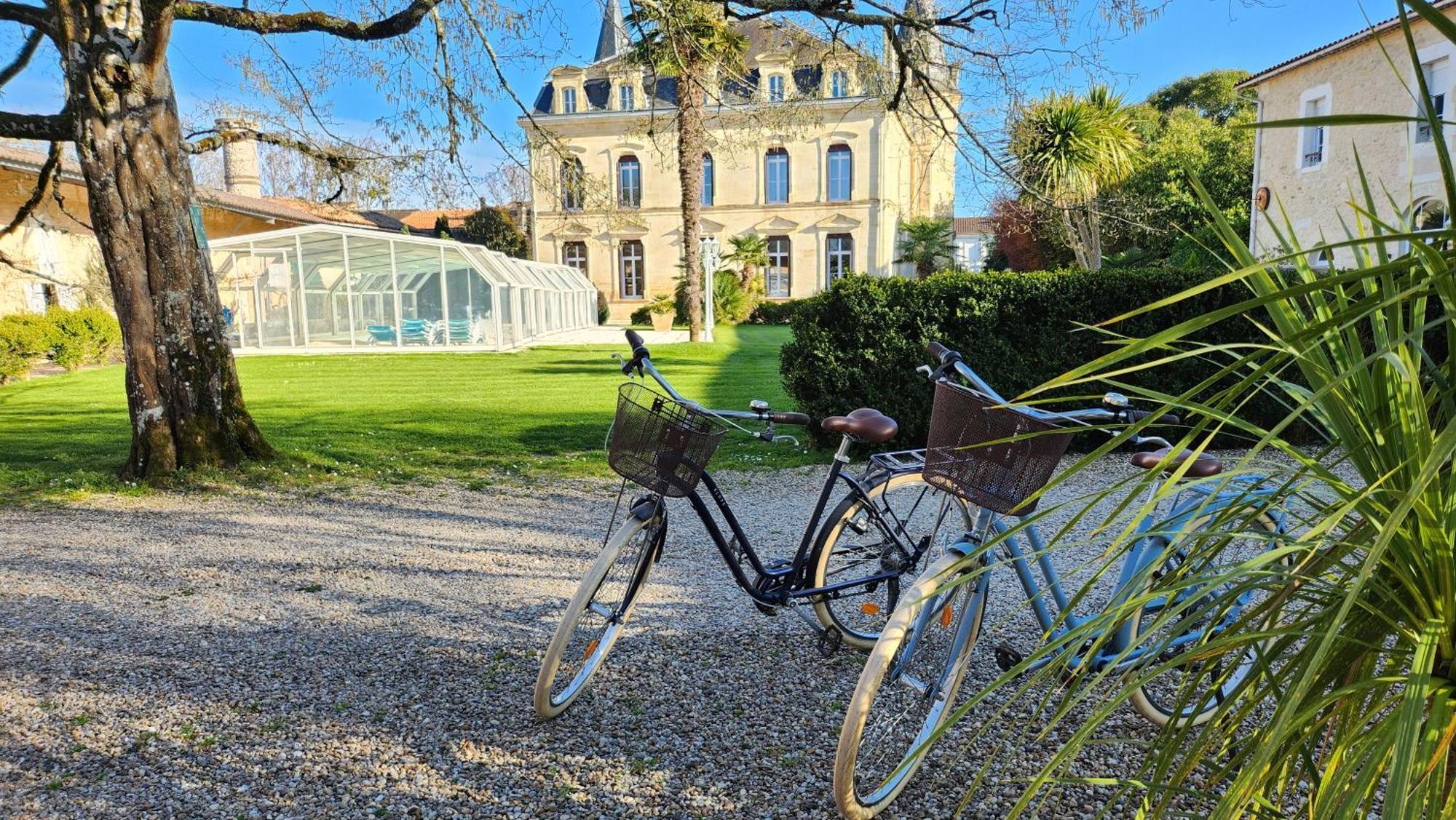 Hotel La Tour Perrier Eyrans-de Soudiac エクステリア 写真